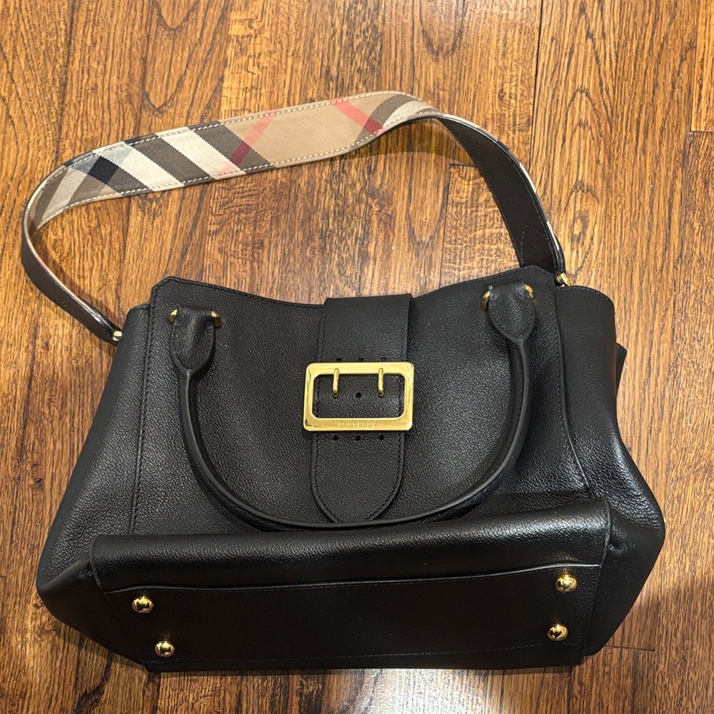 Burberry Black Leather Shoulder Bag with Gold Buckle